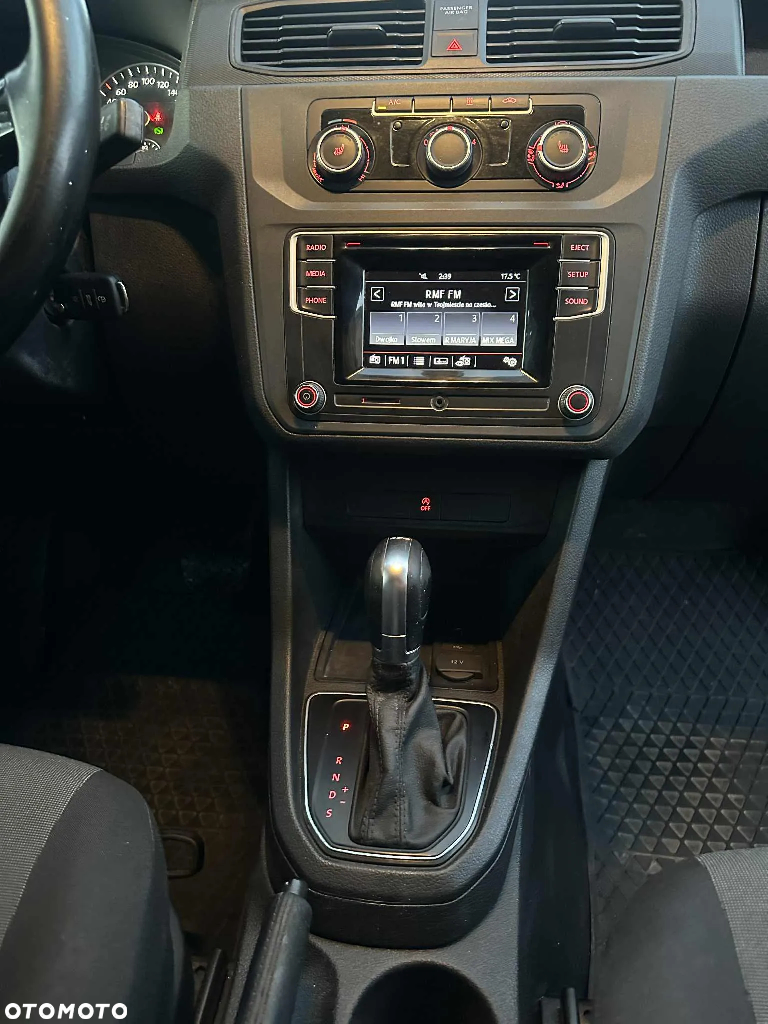 Volkswagen Caddy - 28