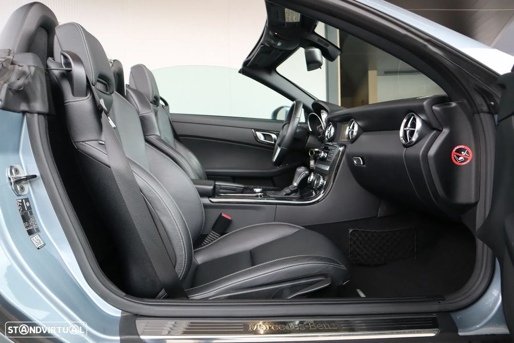 Mercedes-Benz SLK 200 (BlueEFFICIENCY) 7G-TRONIC - 13