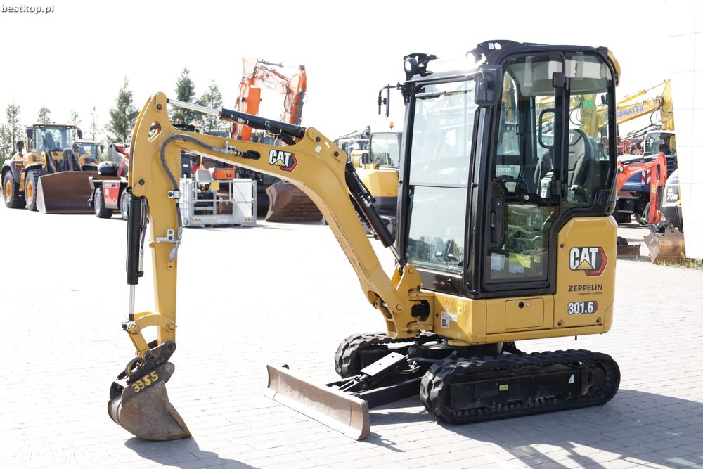 Caterpillar 301,6 - 10