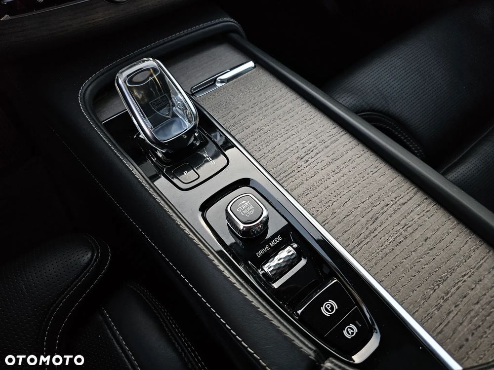 Volvo XC 90 - 29