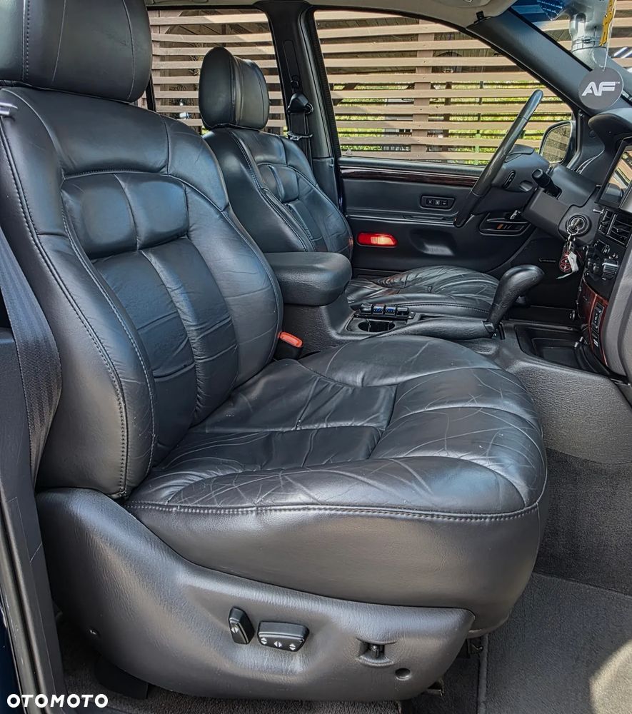 Jeep Grand Cherokee - 17