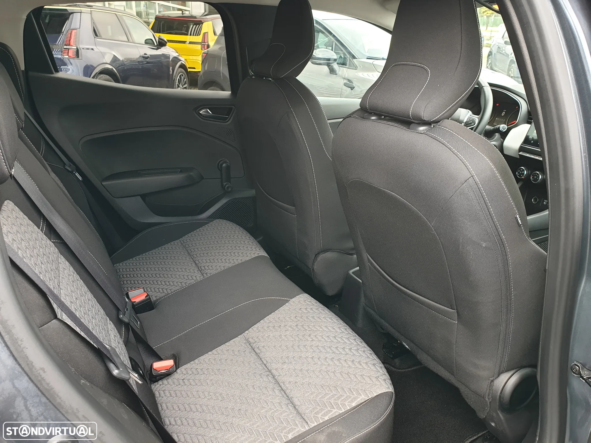 Renault Clio 1.0 TCe Limited - 12