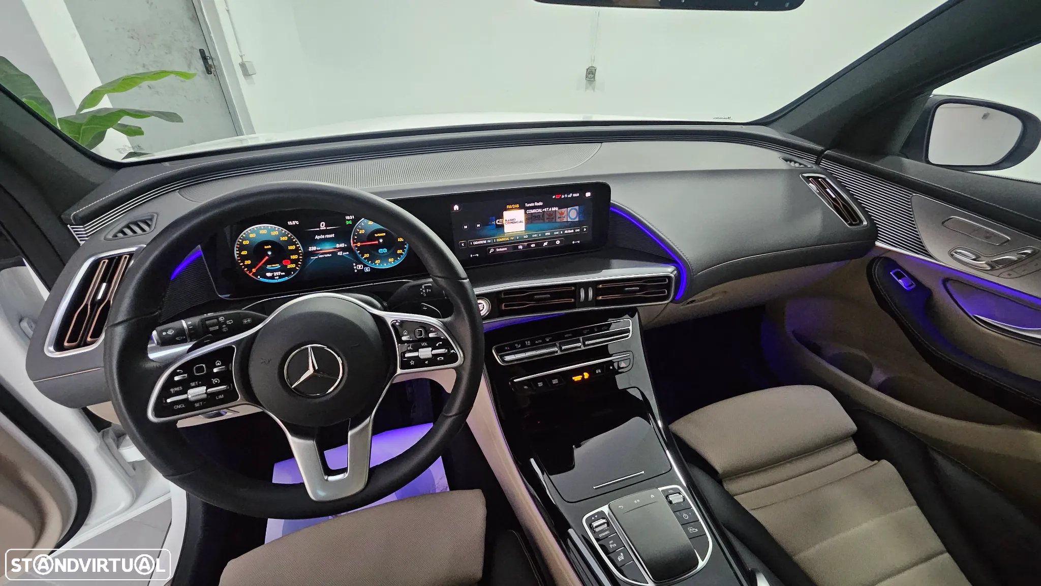 Mercedes-Benz EQC 400 4Matic - 11