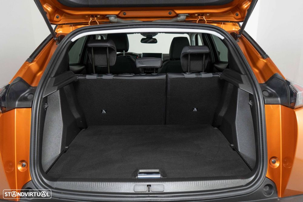 Peugeot 2008 1.2 PureTech Allure Pack EAT8 - 14