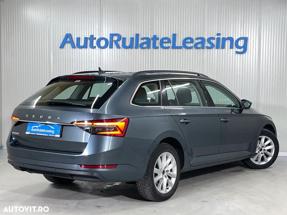 Skoda Superb 2.0 TDI DSG Ambition - 4