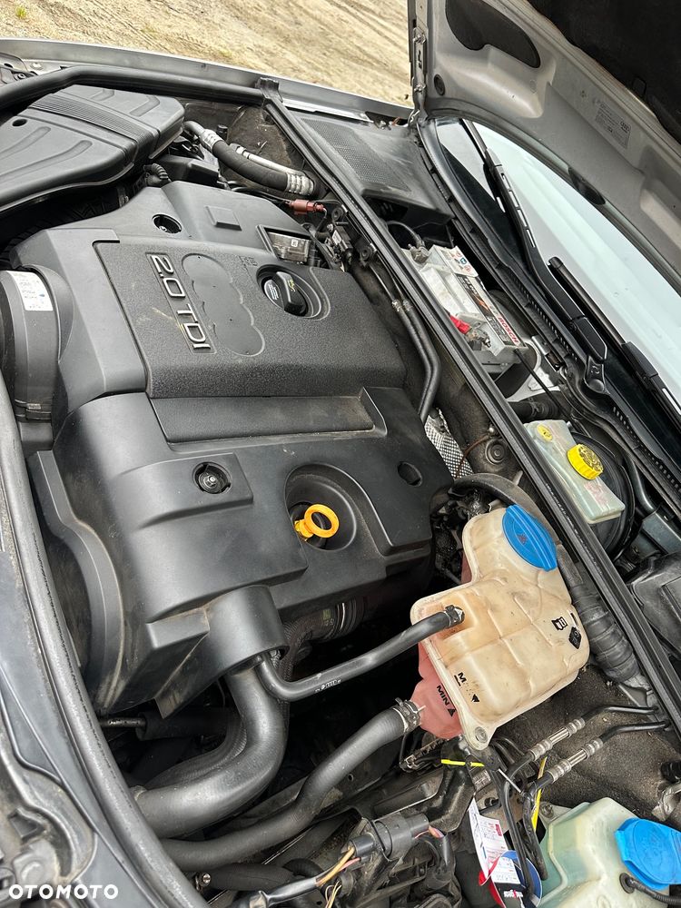 Audi A4 Avant 2.0 TDI DPF - 10