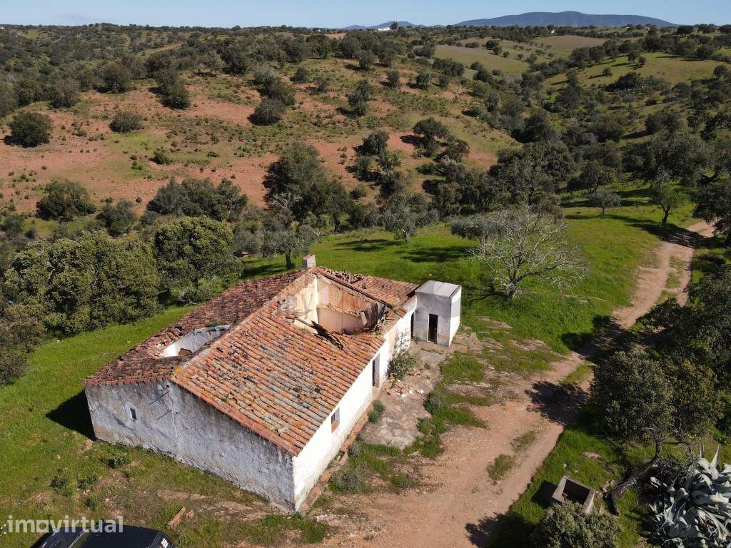 Quinta com vista fantástica , com moradia para reconstruir no Alent... - Grande imagem: 2/60