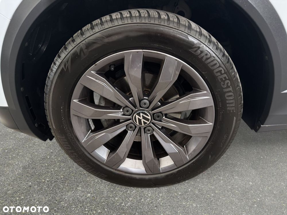 Volkswagen T-Roc - 11