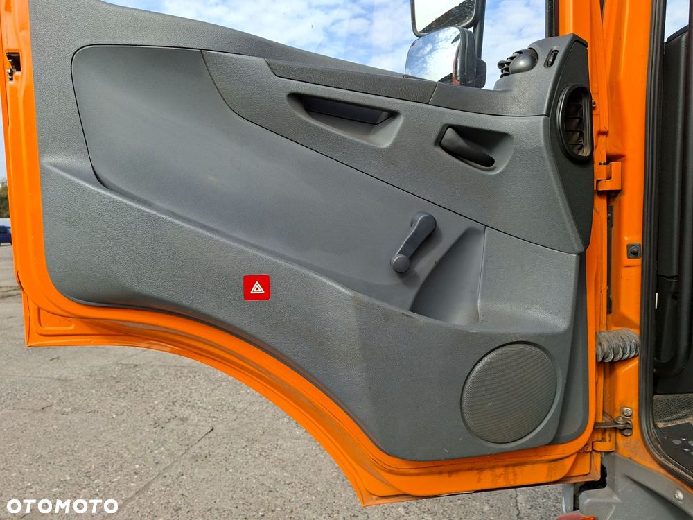 Versalift Atego 1518 Lko - 25