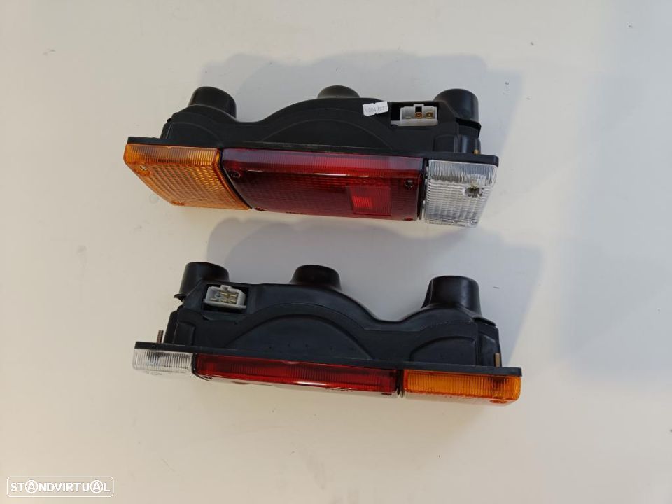 Farolim farol Nissan D21 D22 / nissan cabstar F22 BH40( novos) - 3