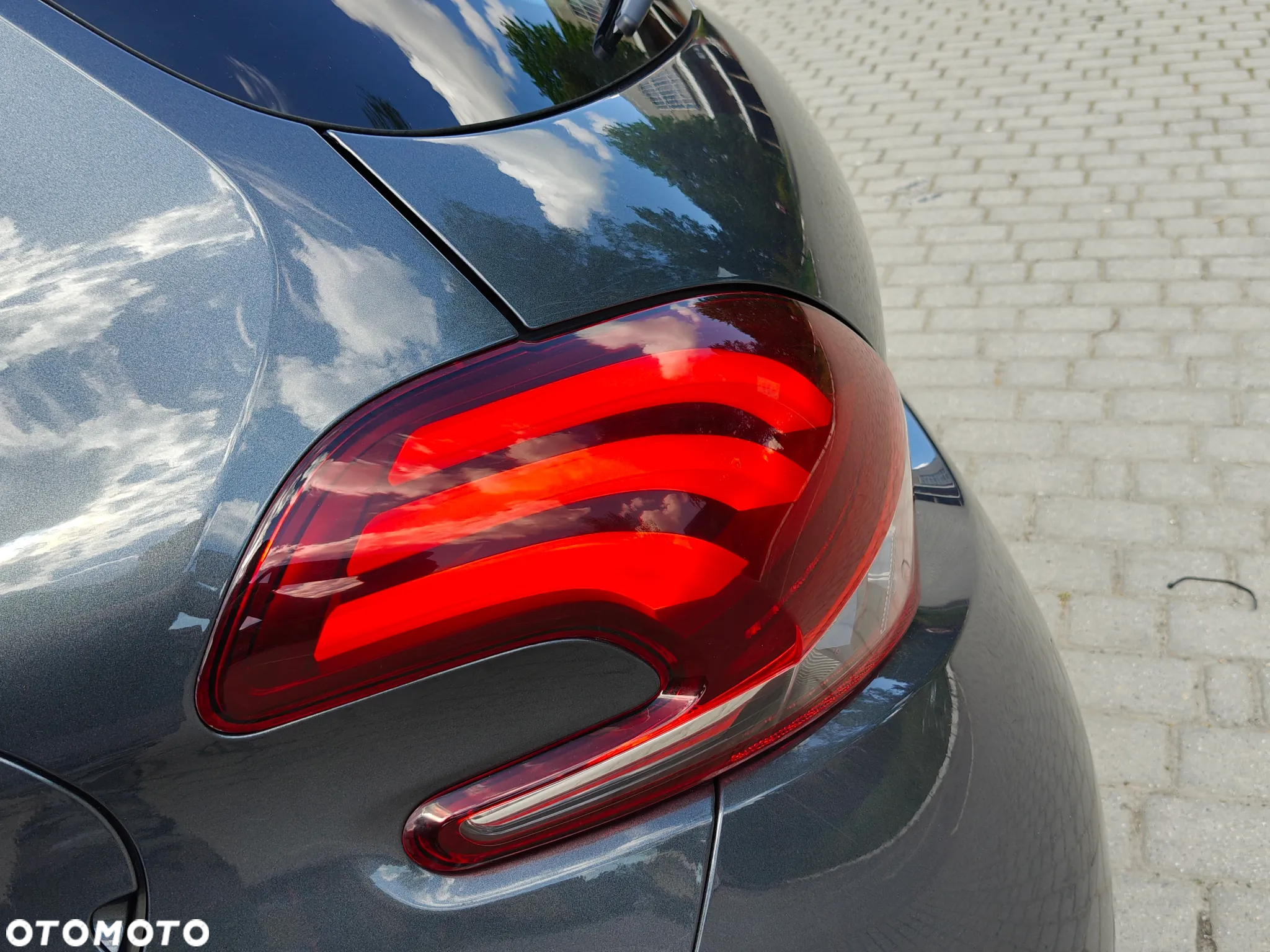 Peugeot 208 1.2 PureTech GPF Allure S&S - 17