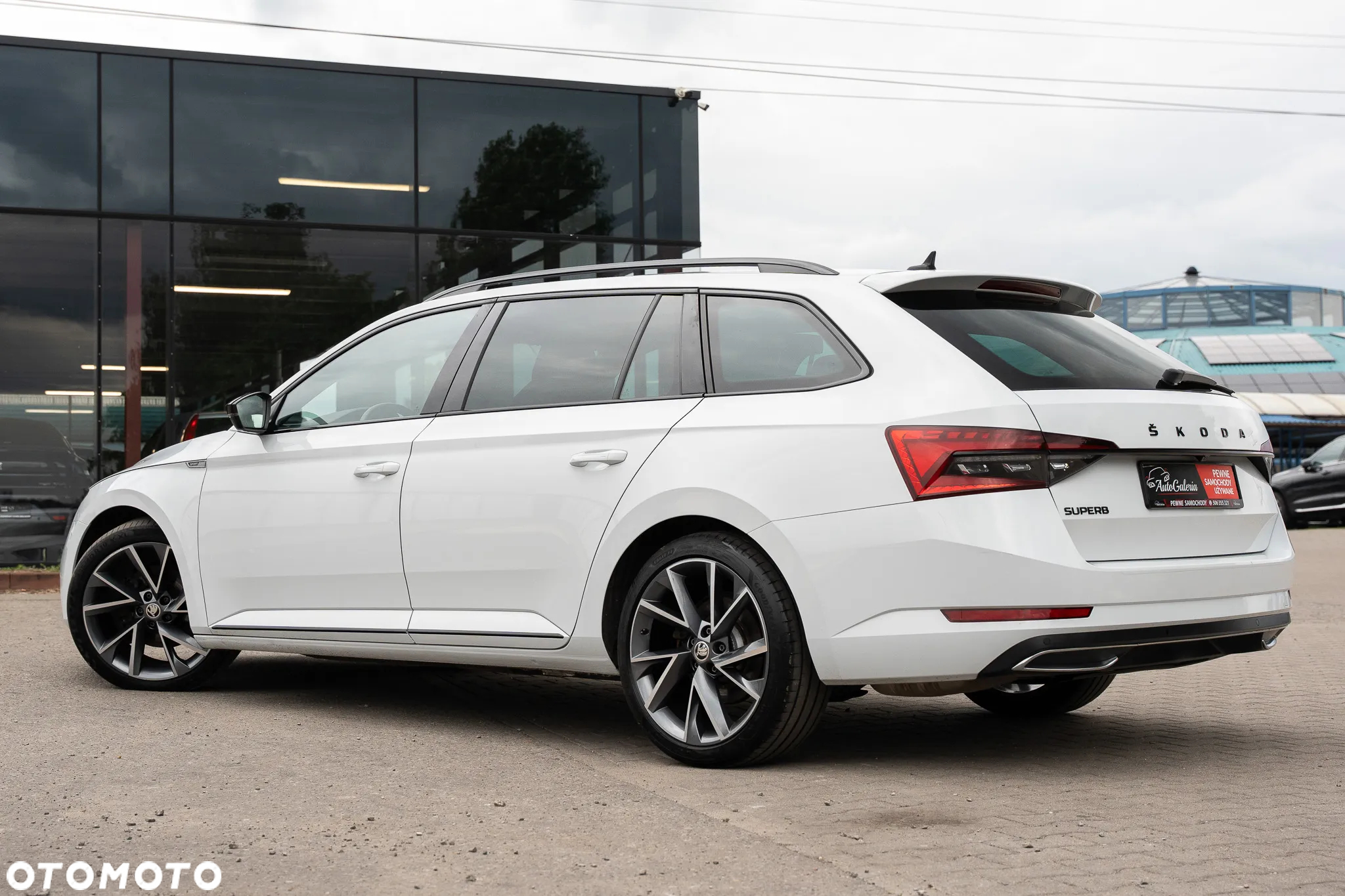 Skoda Superb 2.0 TDI DSG Sportline - 12