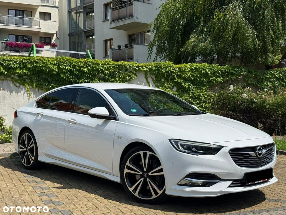 Opel Insignia Sport2.0 Direct InjTurbo 4x4 Innovation - 3