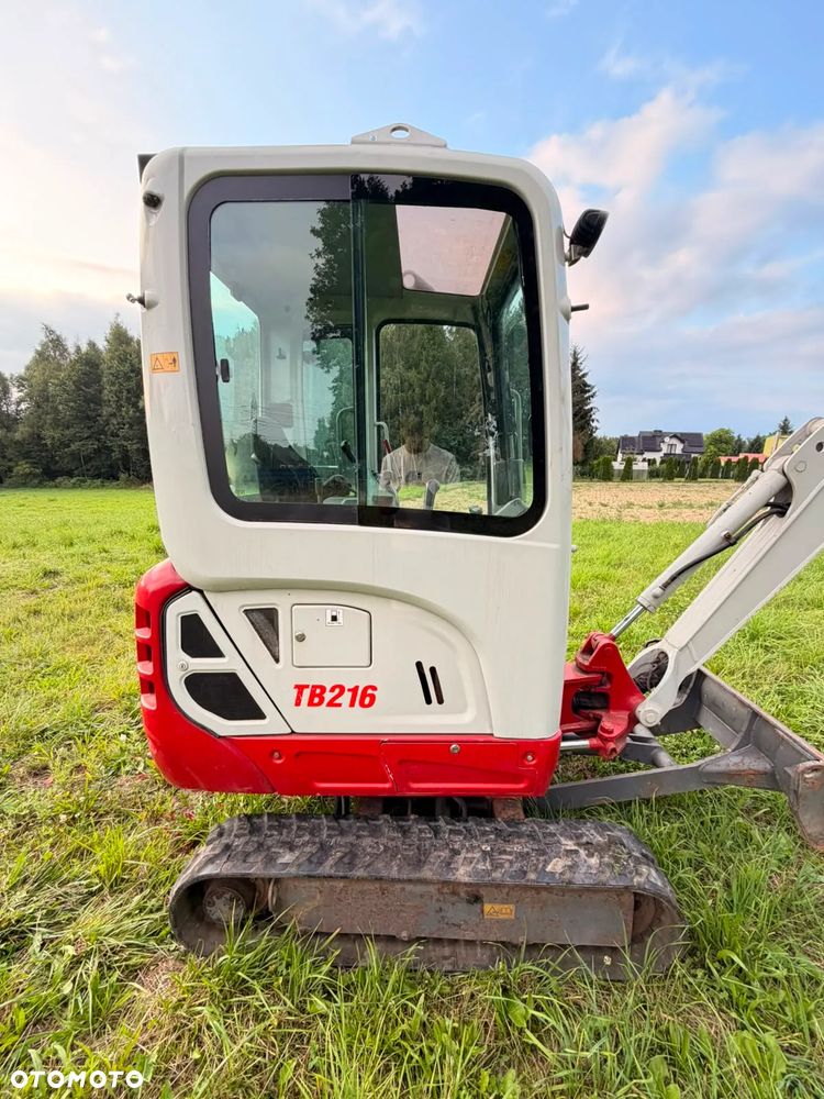Takeuchi Tb216 - 17