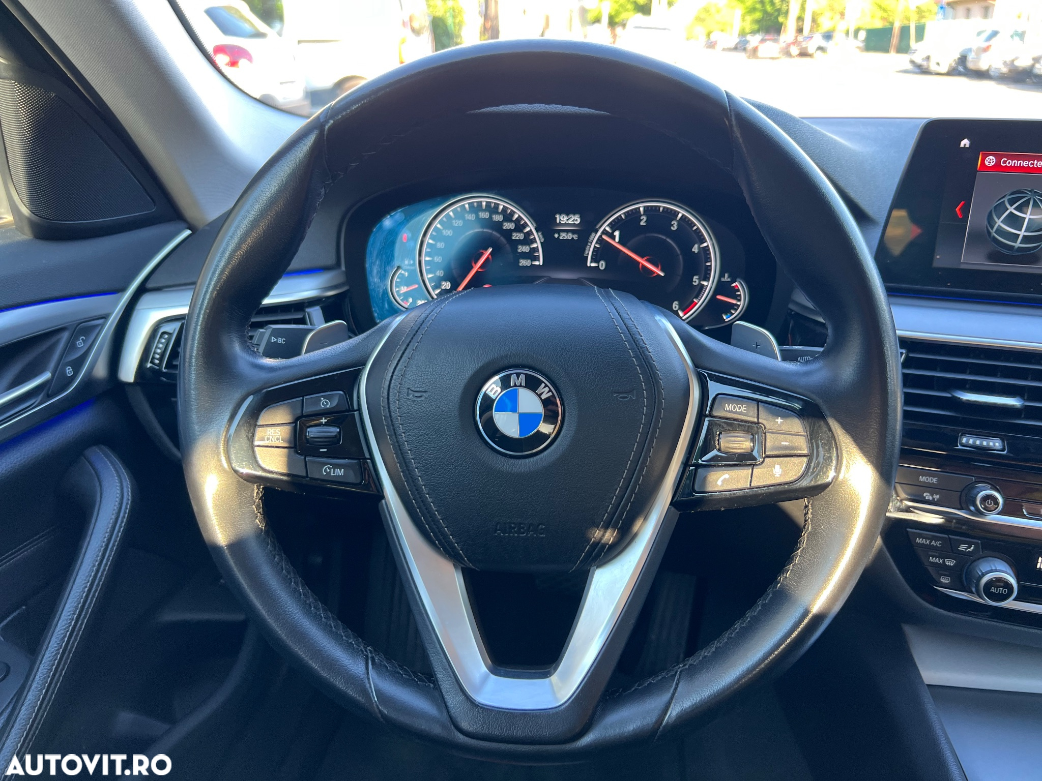 BMW Seria 5 520d AT - 10