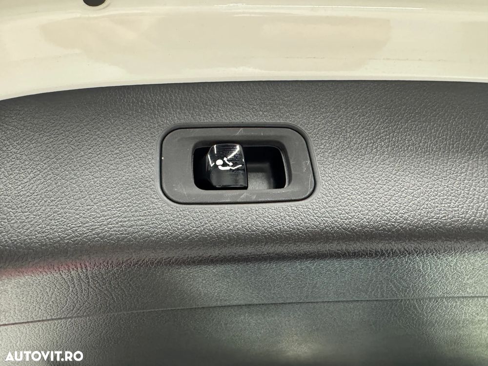 Mercedes-Benz GLC 300 e 4Matic 9G-TRONIC Avantgarde Advanced - 10
