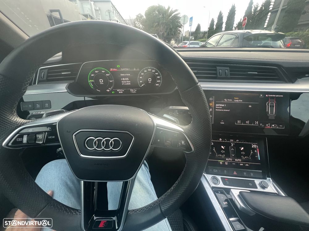 Audi e-tron 55 quattro S line - 9
