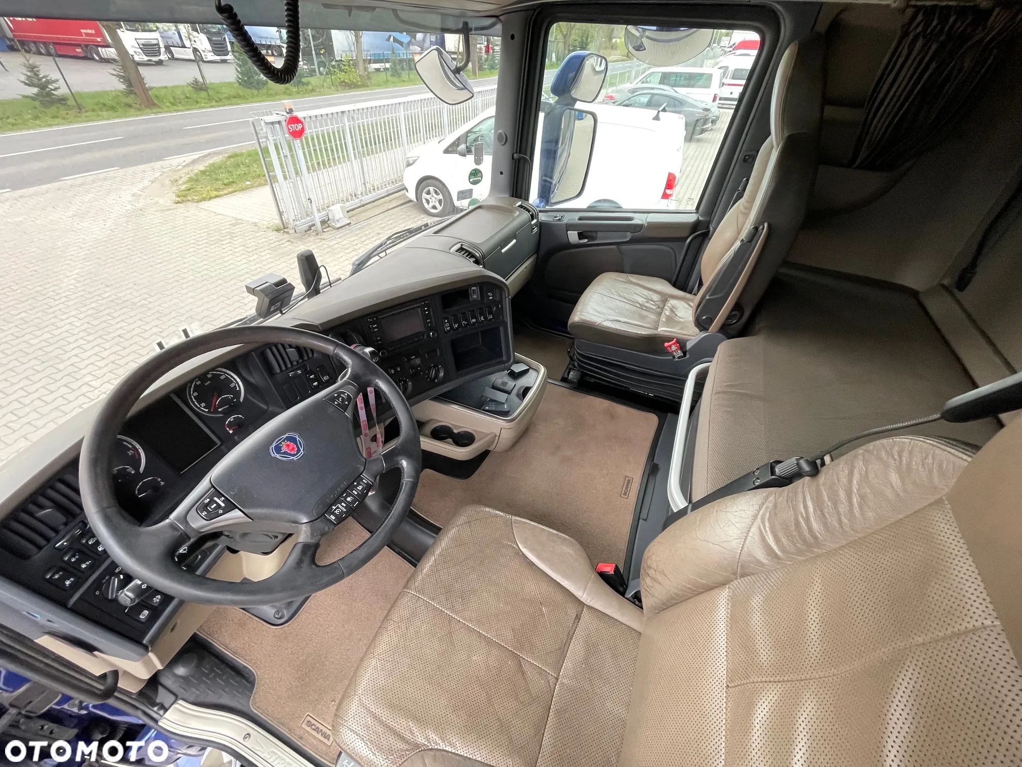 Scania R450 Topline King/ Mega/ LowDeck/ Zbiorniki 1400 l - 12