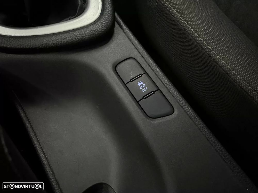 Toyota Yaris 1.0 VVT-i Comfort Plus — fotografia 37