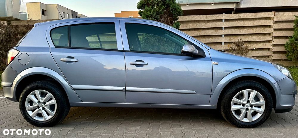 Opel Astra 1.4 NJoy - 17