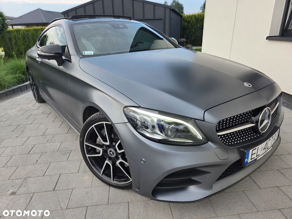 Mercedes-Benz Klasa C 300 4MATIC 9G-TRONIC - 38