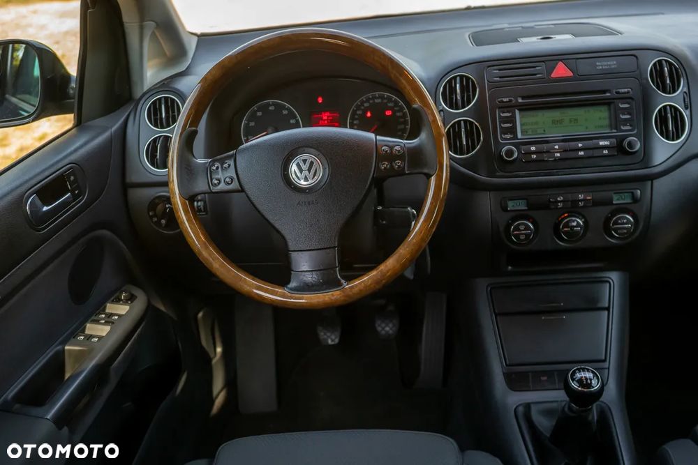 Volkswagen Golf Plus 1.6 FSI Sportline - 8