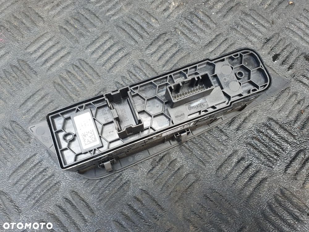 PRZELACZNIK SZYB LUSTEREK RENAULT ESPACE V  254017426R - 2