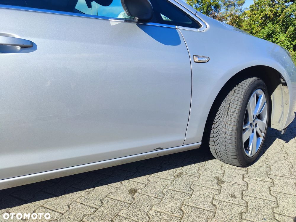 Opel Astra 1.4 T Cosmo - 14