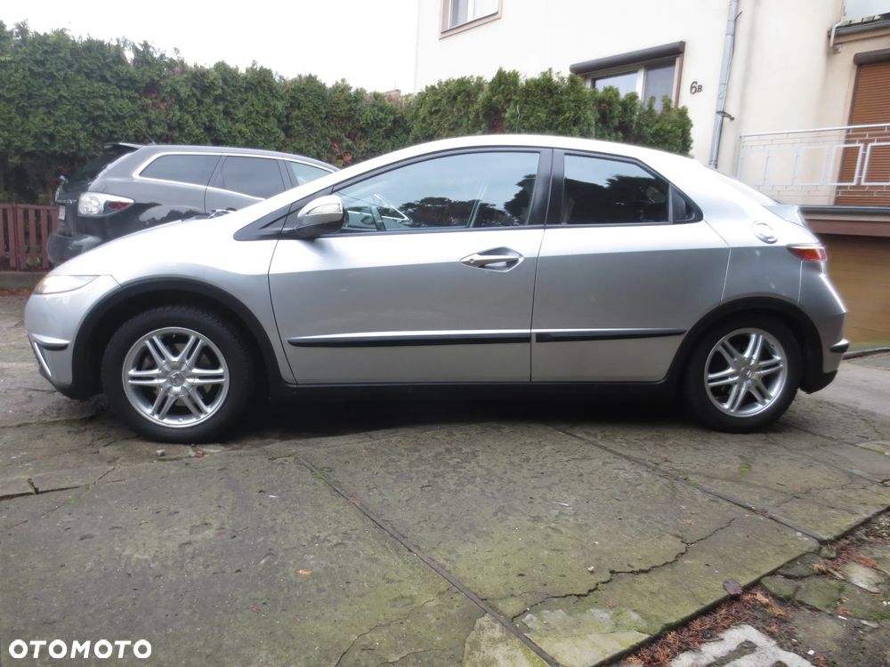 Honda Civic 1.8 Comfort - 2