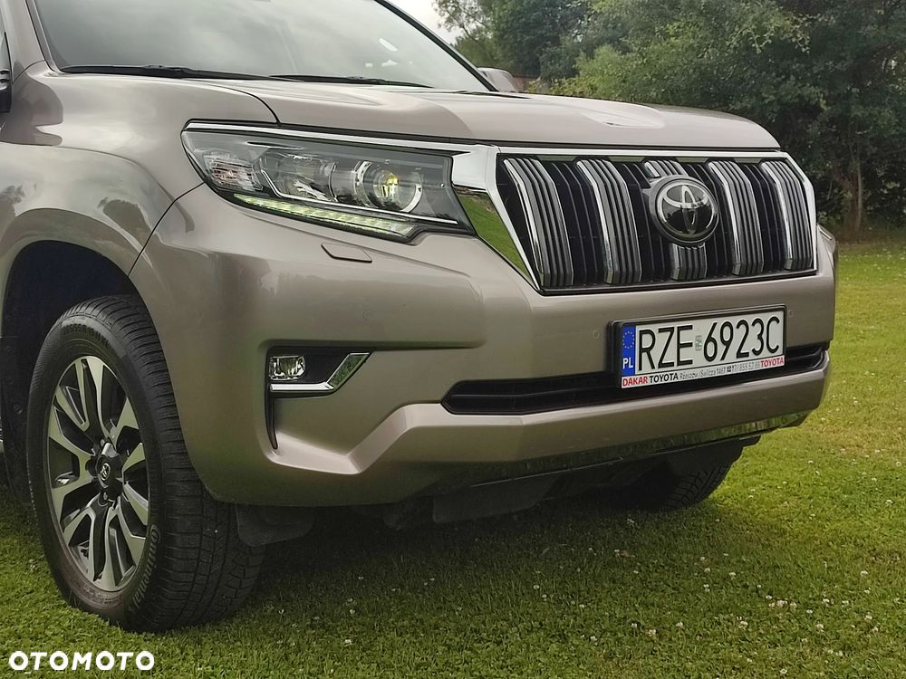 Toyota Land Cruiser LC 2.8 D-4D Prestige - 10