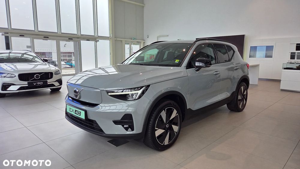 Volvo XC 40 82kWh P8 Recharge AWD Plus - 2