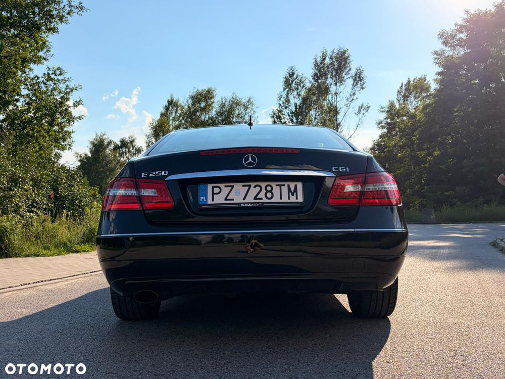 Mercedes-Benz Klasa E 250 CGI BlueEFFICIENCY Automatik Avantgarde - 3