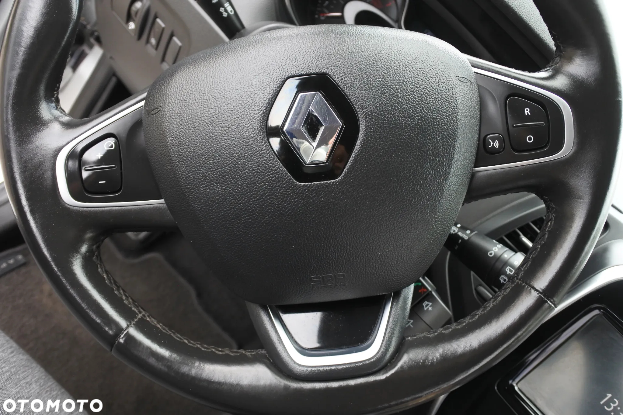 Renault Captur ENERGY TCe 120 EDC Luxe - 23