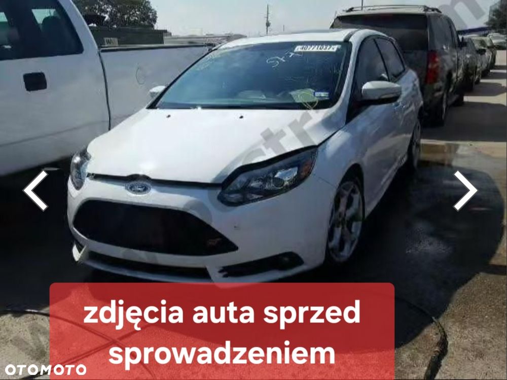 Ford Focus 2.0 EcoBoost ST - 11