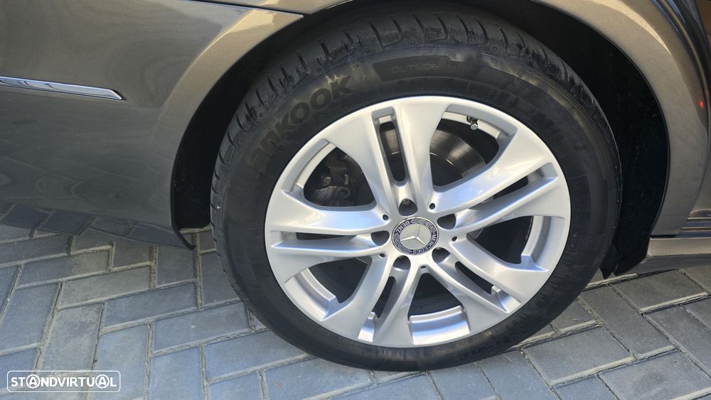 Mercedes-Benz E 300 Bluetec Hybrid Avantgarde - 22