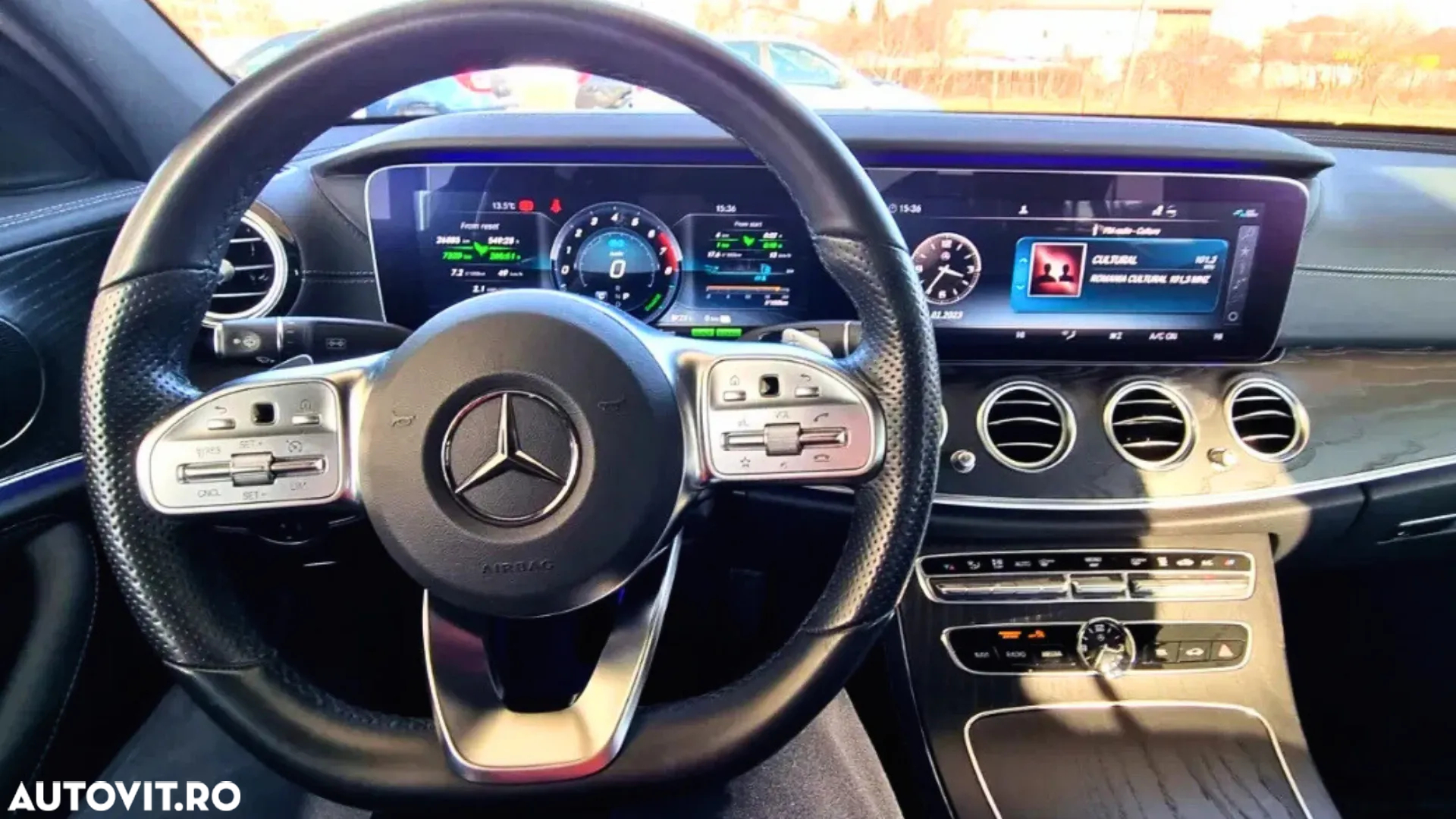 Mercedes-Benz E - 12