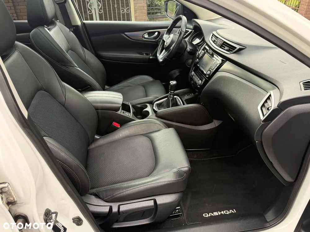 Nissan Qashqai 1.5 dCi 360 - 14