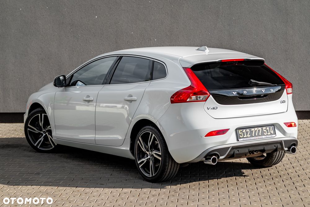 Volvo V40 D2 Geartronic RDesign - 14