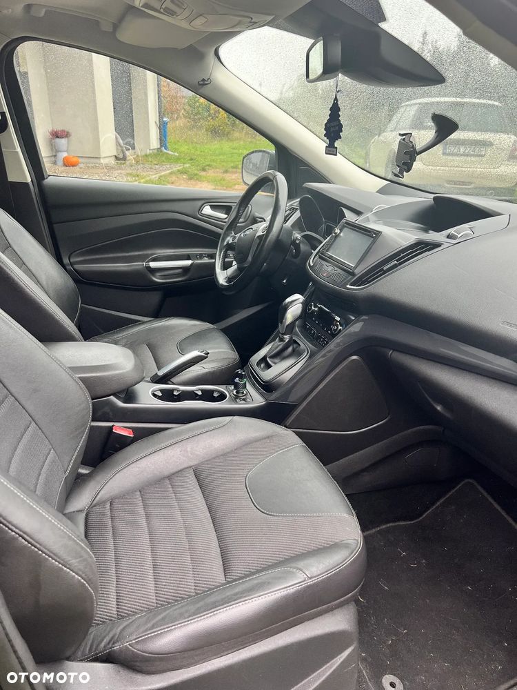 Ford Kuga 2.0 TDCi 4x4 Titanium - 5
