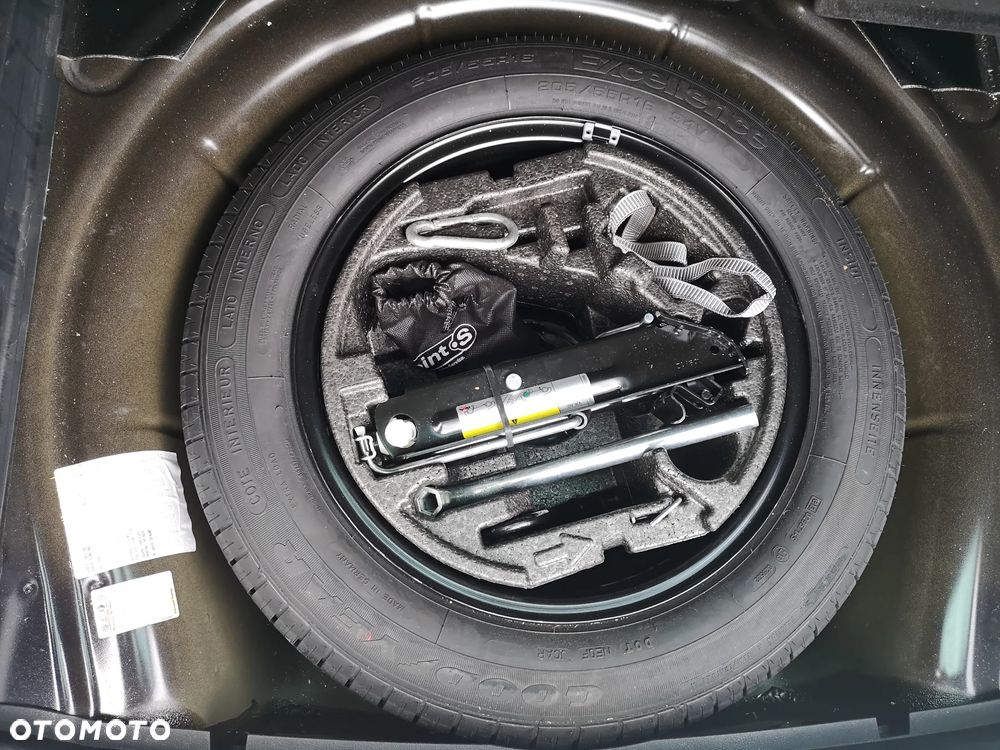 Skoda Superb 2.0 TDI Elegance DSG - 16