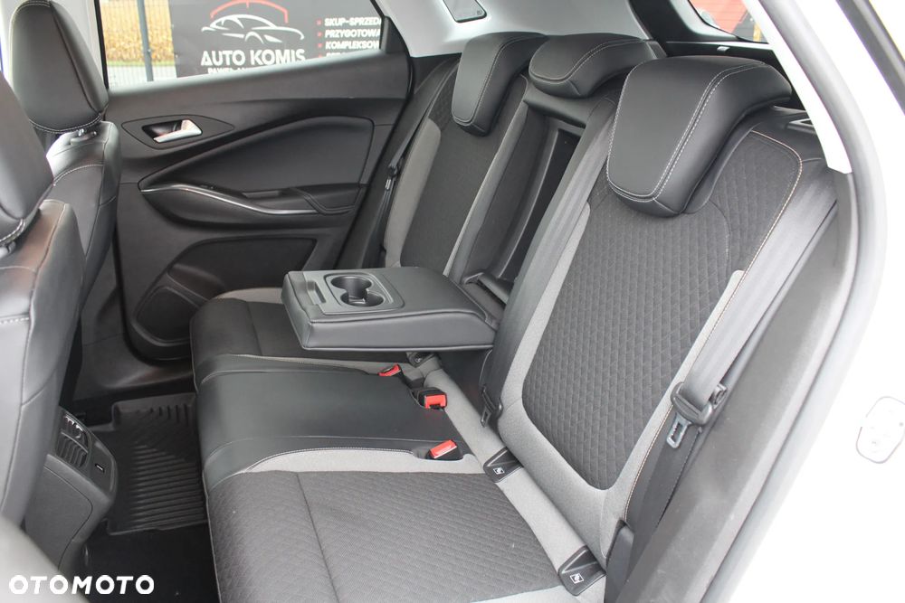 Opel Grandland X 1.2 Start/Stop INNOVATION - 24