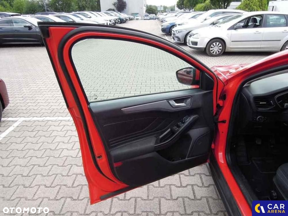 Ford Focus - 12
