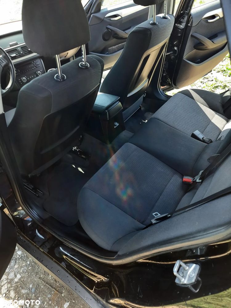 BMW X1 sDrive16d xLine - 10