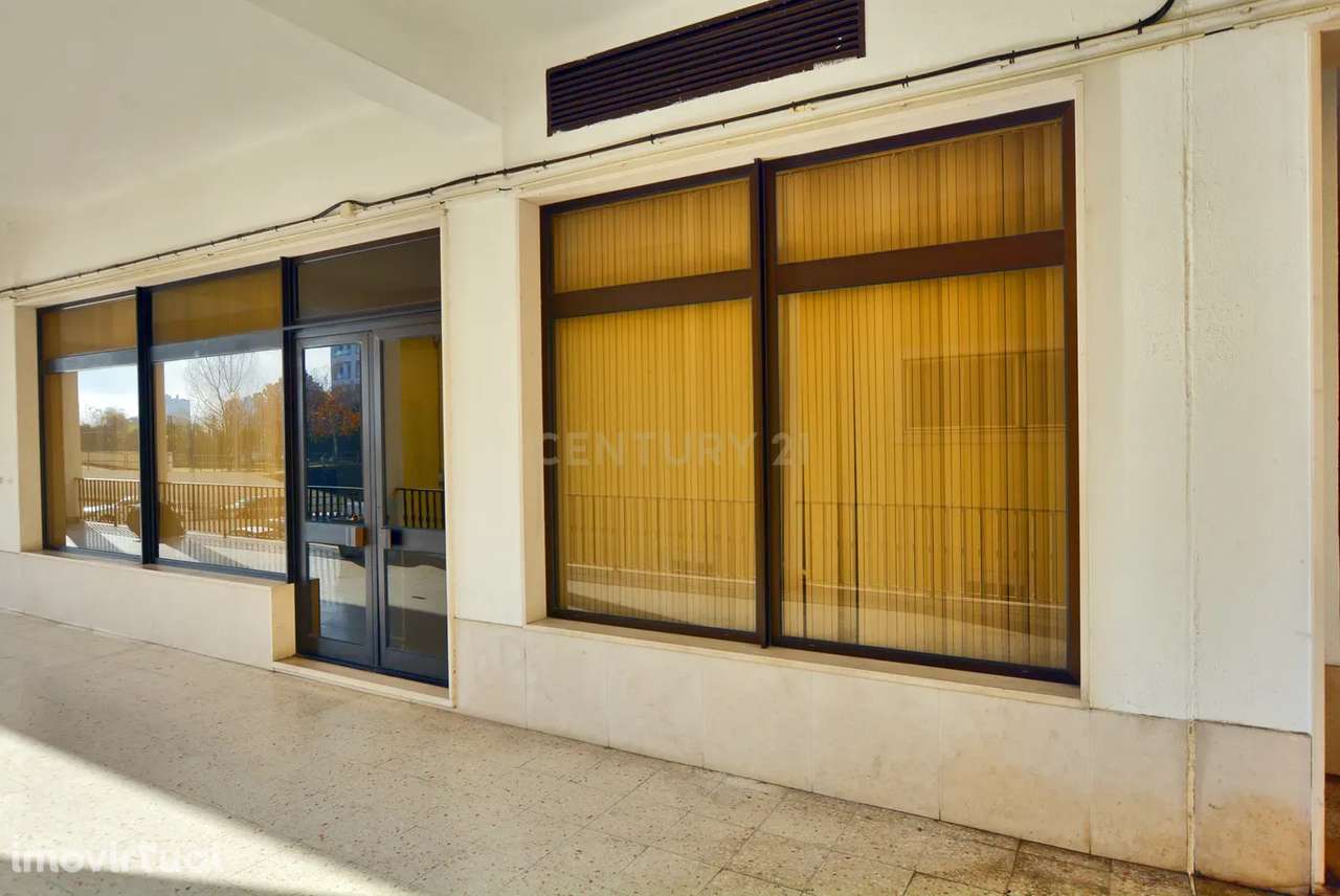 Loja Quinta do Patrimonio/Sacavem - Grande imagem: 3/5