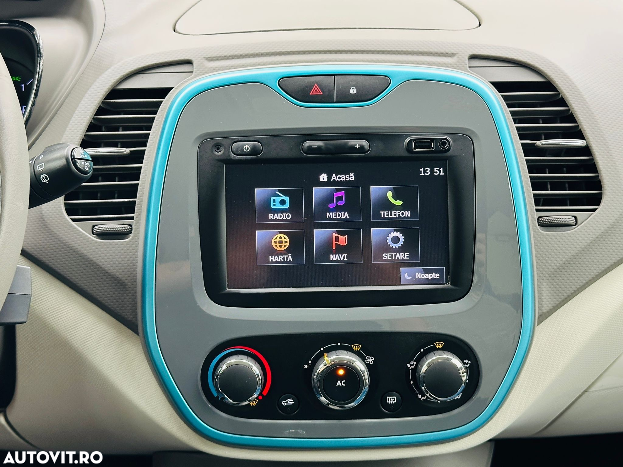 Renault Captur - 30