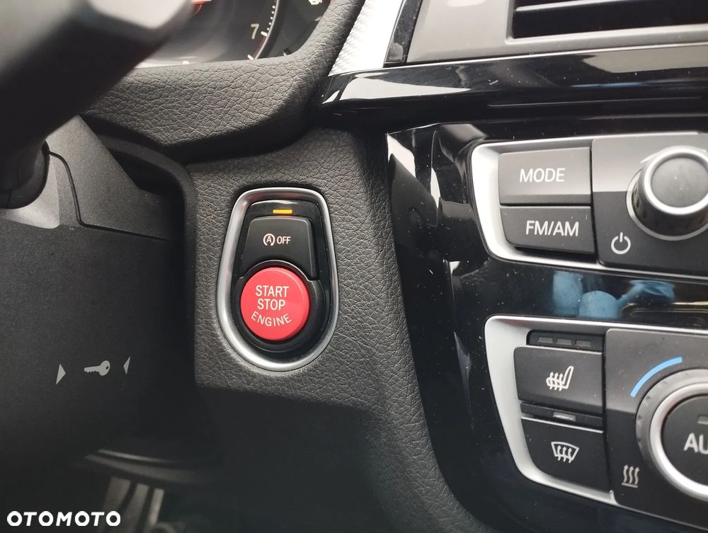 BMW Seria 3 340i GPF xDrive M Sport Shadow sport - 12