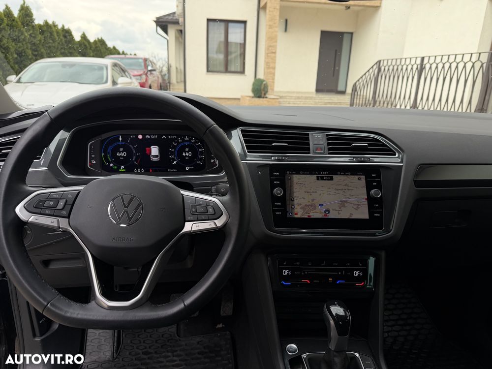 Volkswagen Tiguan - 18
