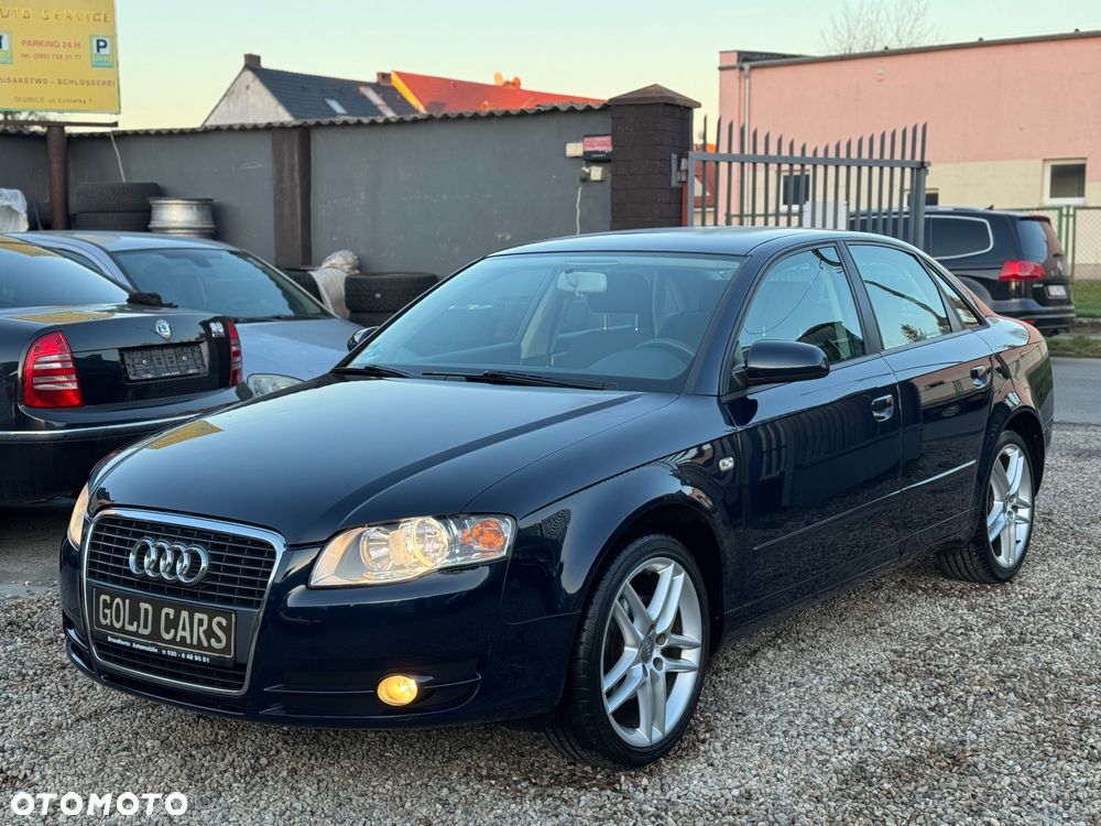 Audi A4 Limousine - 3