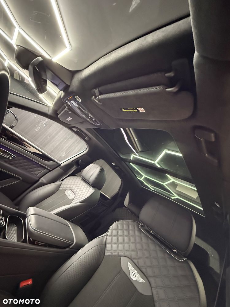 Bentley Bentayga - 27