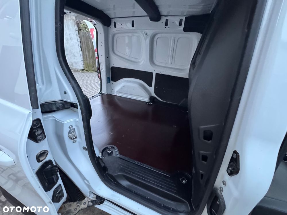 Renault EXPRESS NAWIGACJA KLIMATYZACJA TEMPOMAT ASYSTENT PASA RUCHU SERWISOWANY, 1.5dci - 16